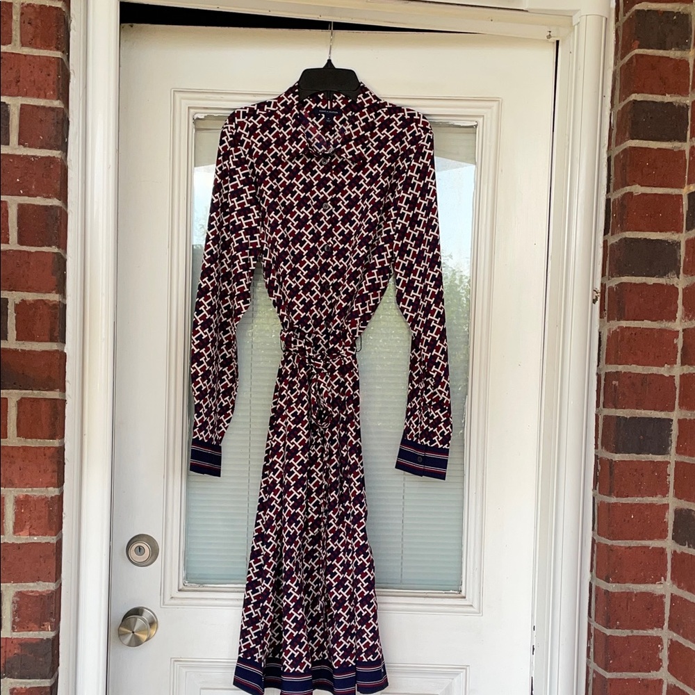 Tommy Hilfiger Geometric Long Sleeve Dress in Navy and White